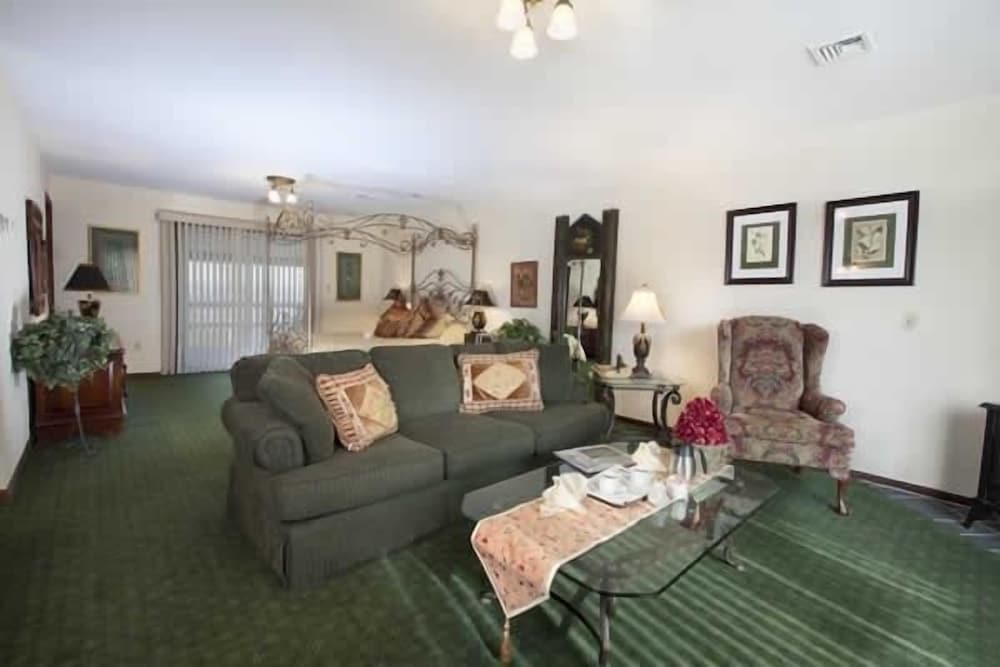 Stroudsmoor Country Inn - photo 11