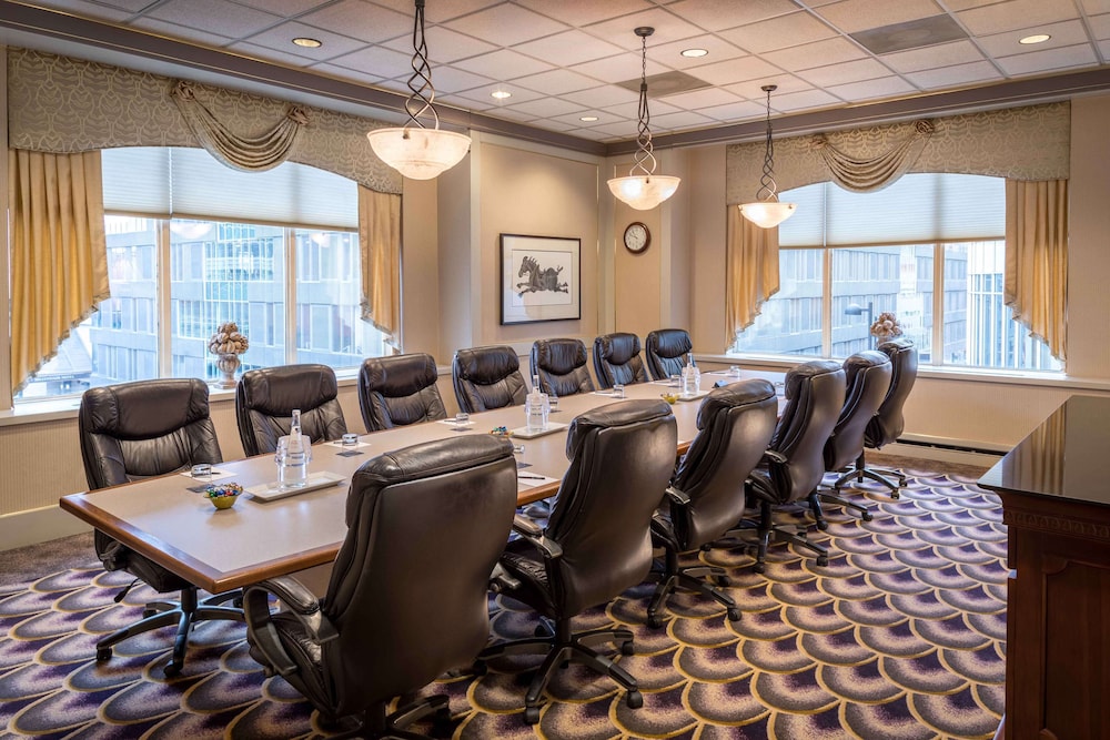 Hilton Cincinnati Netherland Plaza - photo 73