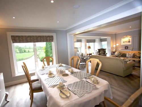 Abocurragh Farmhouse Bed and Breakfast — 4-Star Luxury Hotel in Enniskillen, United Kingdom