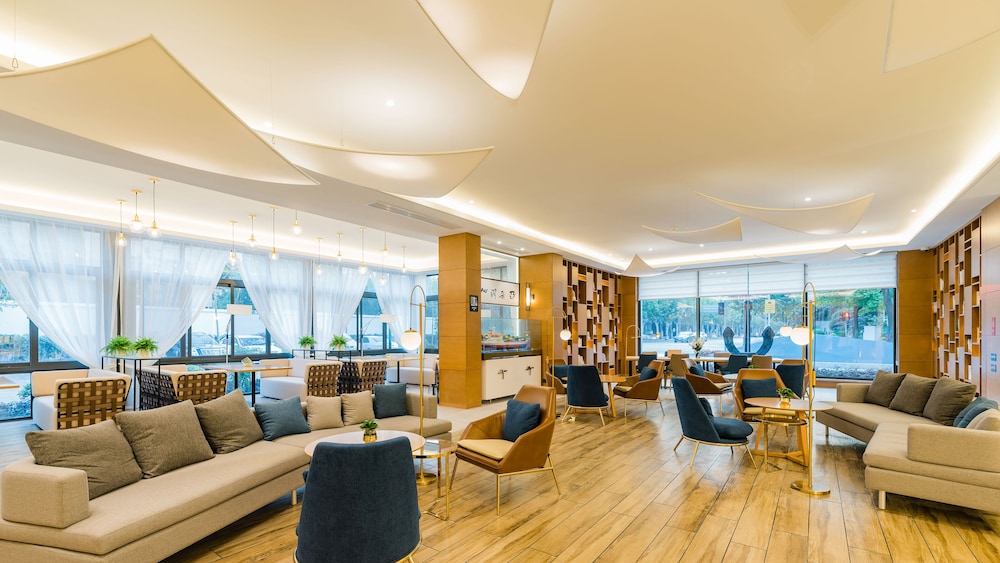 Ji Hotel Xi'an High tech Zone — 4-Star Luxury Hotel in Xi'an, People's Republic of China