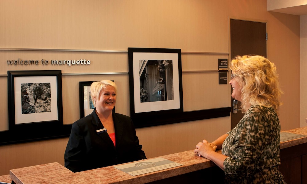 Hampton Inn Marquette Waterfront - photo 4