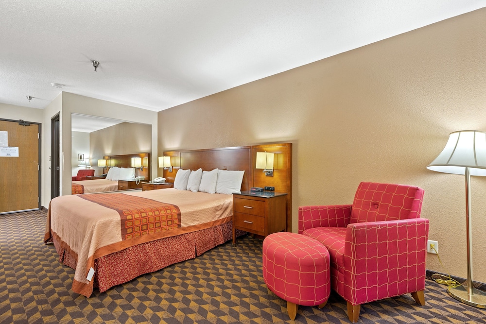 Geneva Motel Inn - photo 15