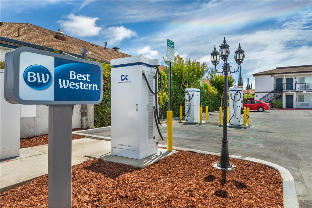 Best Western Rose Garden Inn - photo 12