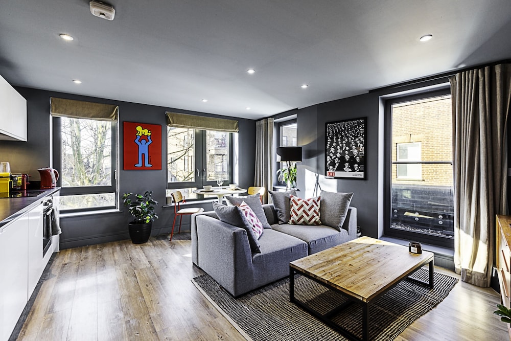 Bermondsey Bliss: Views Comfort and City Access — 4-Star Luxury Hotel in London, United Kingdom