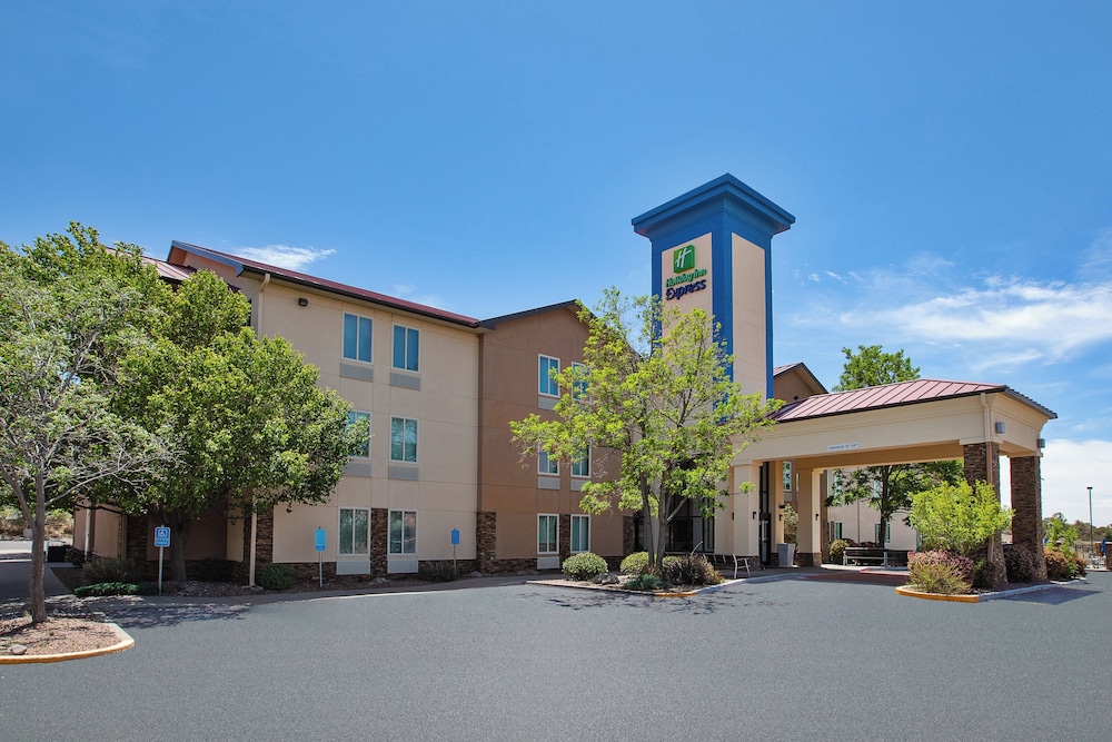 Holiday Inn Express Silver City — Meriden