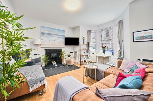Portrush Harbour Apt Walk to Beach Princess Red 1 — 4-Star Luxury Hotel in Portrush, United Kingdom