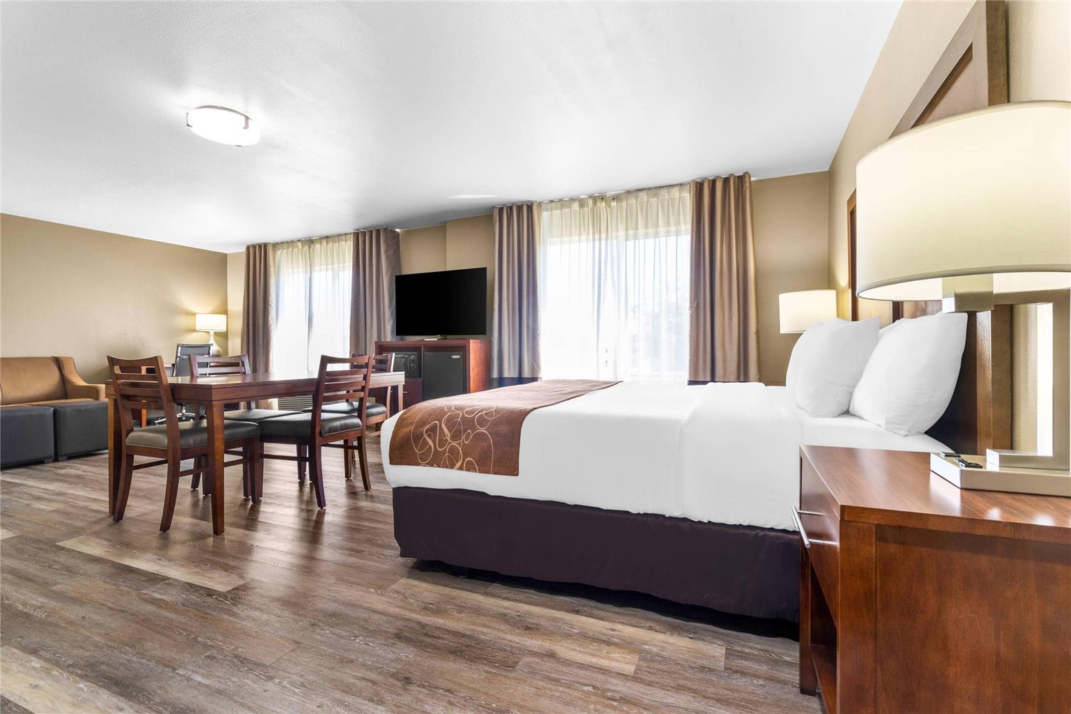 Comfort Suites Mount Vernon - photo 23