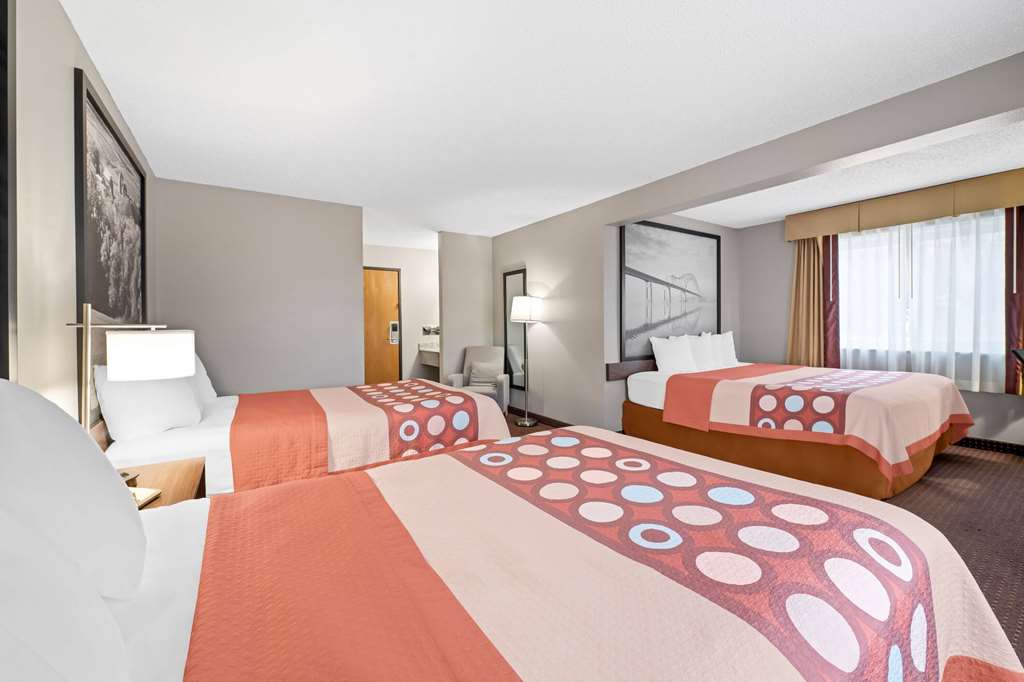 Super 8 by Wyndham Waverly - photo 34