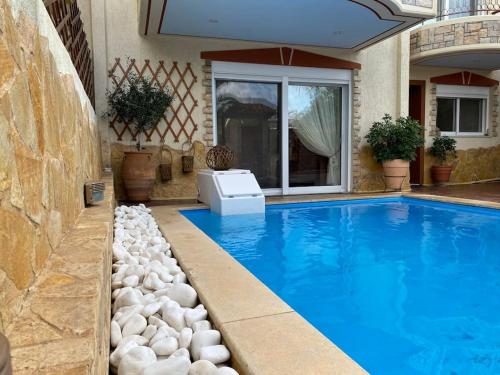 Pool Garden House near the Sea — 4-Star Luxury Hotel in Vari, Greece