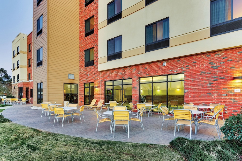 Fairfield Inn & Suites Dunn I 95 - photo 32