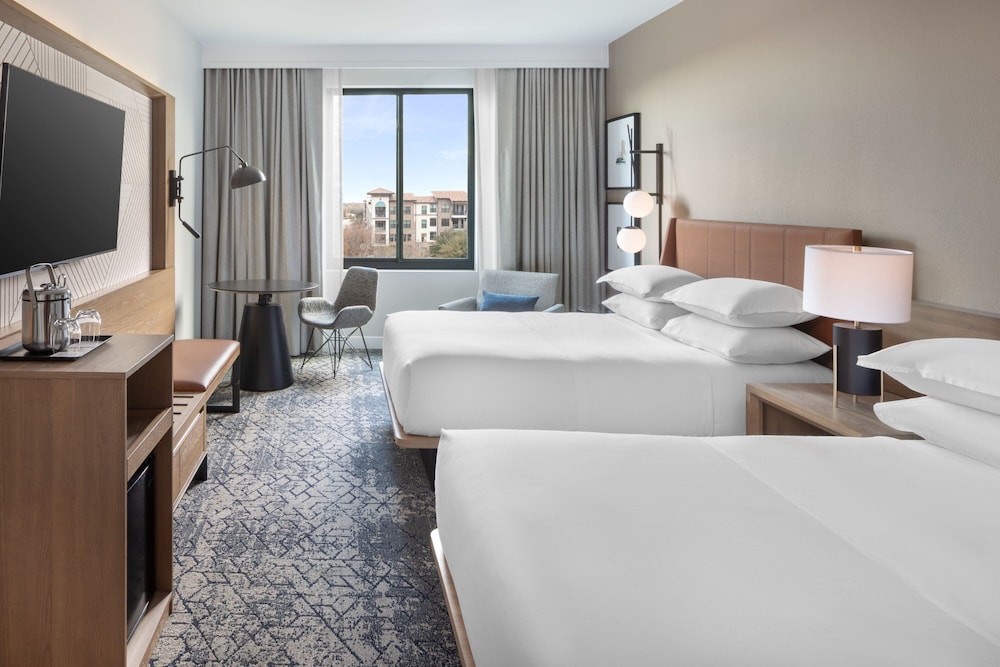 Sheraton Stonebriar Hotel - photo 6