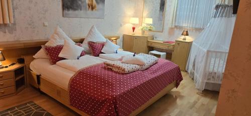 Resi's Zimmer mit Bad und Terrasse — hotel in Mistelgau