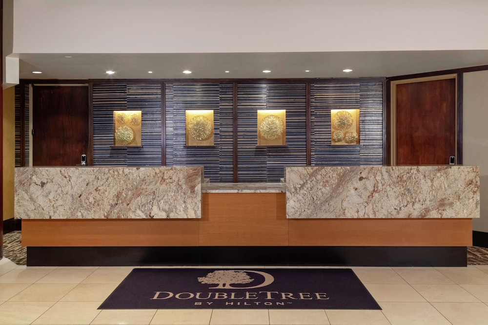 DoubleTree by Hilton Kansas City Overland Park - photo 3