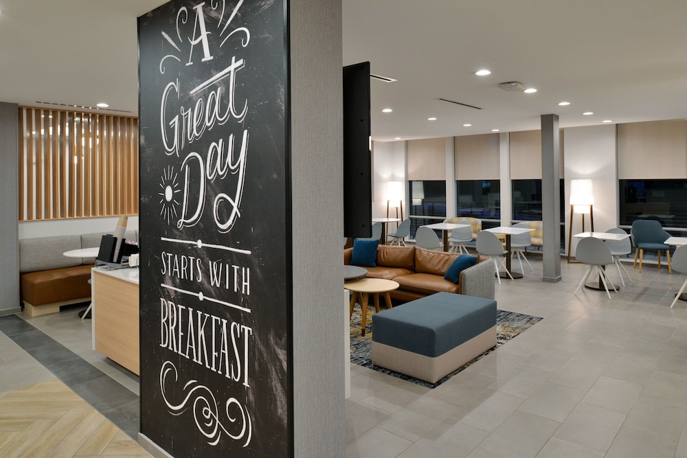 TownePlace Suites Asheville Downtown - photo 2