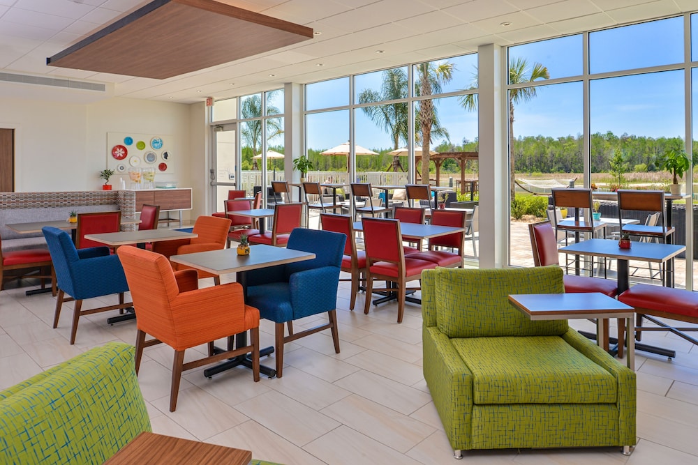 Holiday Inn Express & Suites Alachua Gainesville Area by IHG - photo 58