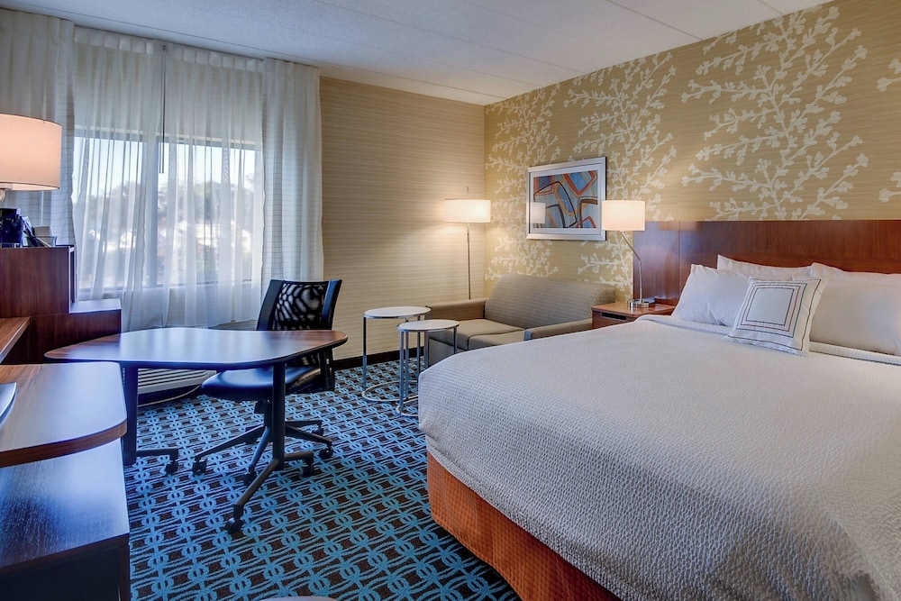 Fairfield Inn by Marriott Portsmouth Seacoast - photo 10