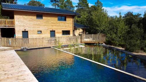 Bivouac nature Tentes Lodges dans les Cévennes in Saint-Jean-Du-Gard, France