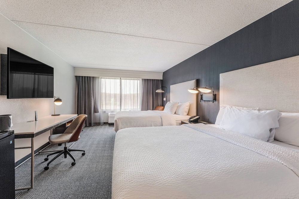 Courtyard by Marriott Rockaway Mount Arlington - photo 3