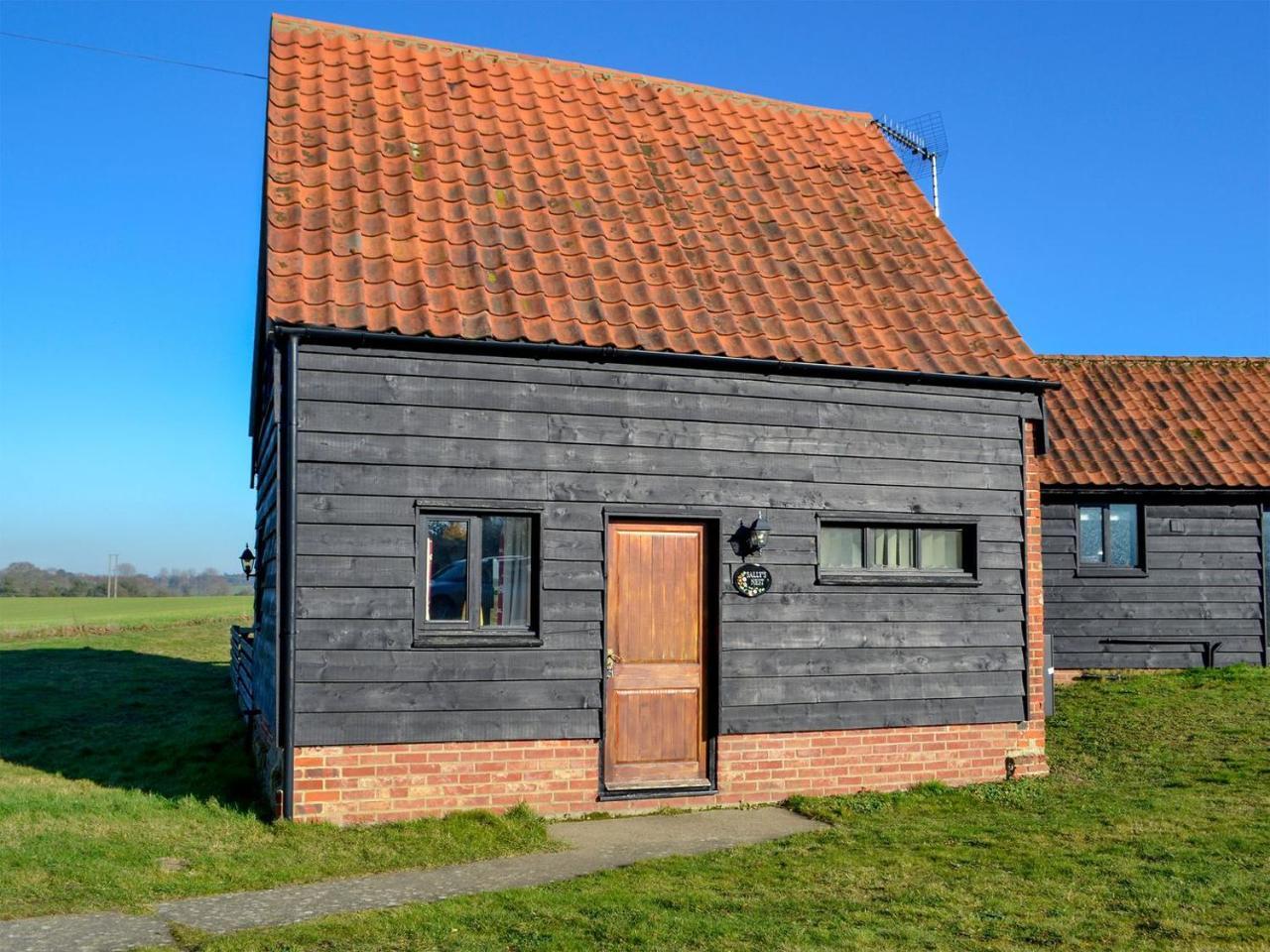 Sally S Nest E3042 — Halesworth