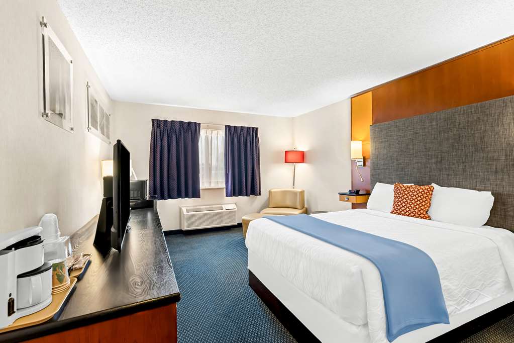Americas Best Value Inn Tahquamenon Country - photo 8