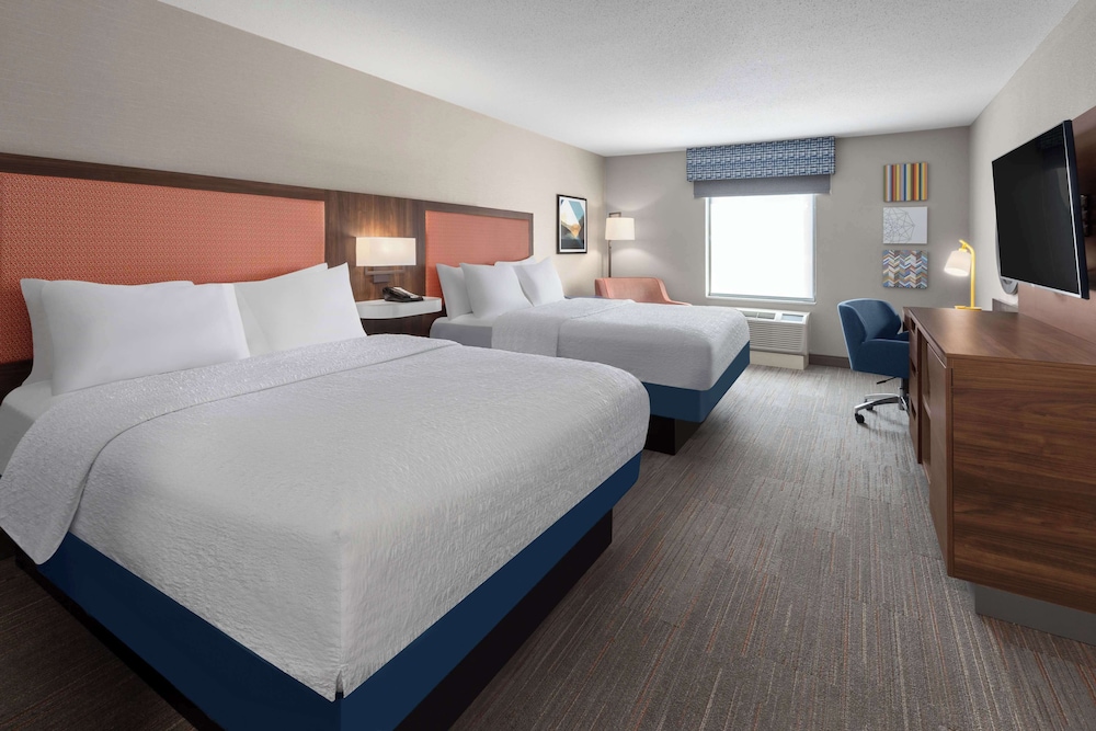 Hampton Inn & Suites Saginaw - photo 15