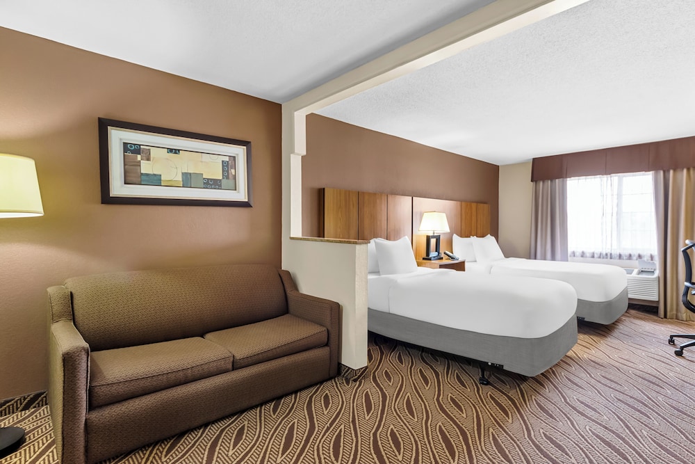 Quality Inn & Suites San Antonio Airport Stone Oak - photo 17