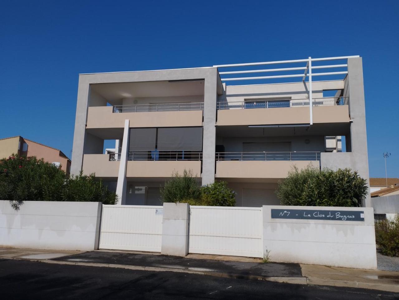 Appartement F3 En Bordure de L Etang de Thau — 4-Star Luxury Hotel in Marseillan, France