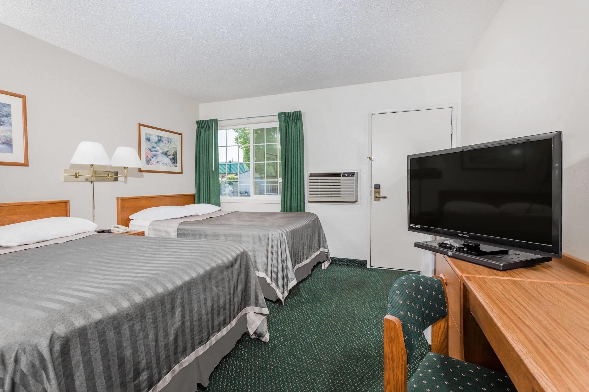 Travelodge by Wyndham Grants Pass - photo 4