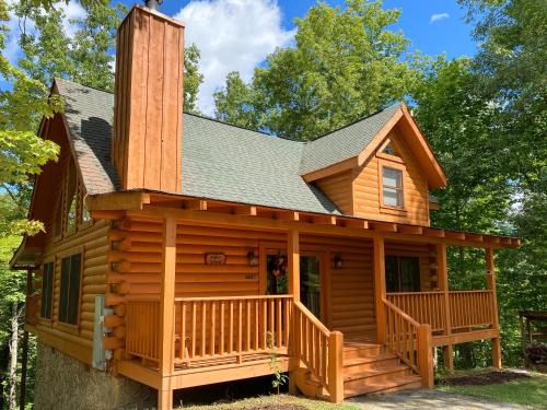 Higher Ground Retreat - last minute hotel in Sevierville