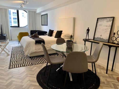 Upper City Central Large Sunny Studio — 4-Star Luxury Hotel in Cape Town, South Africa