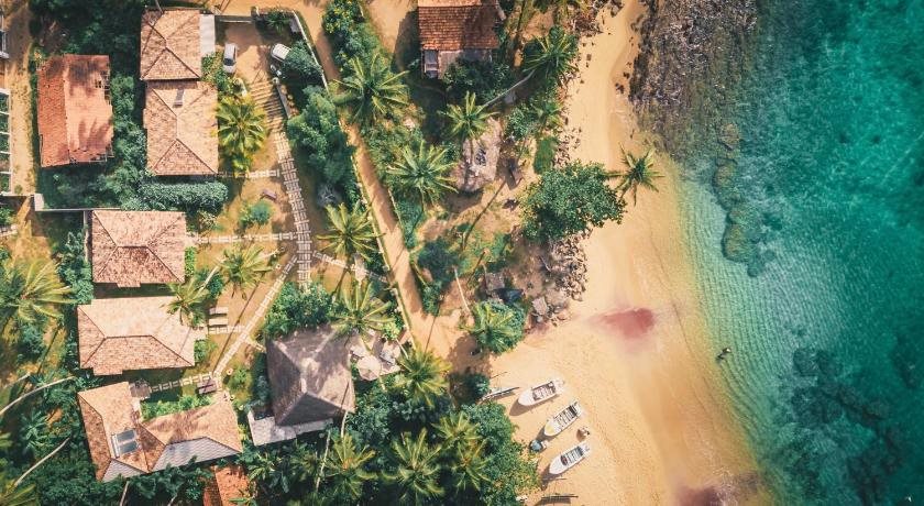 Aga Surf View in Tangalle, Sri Lanka