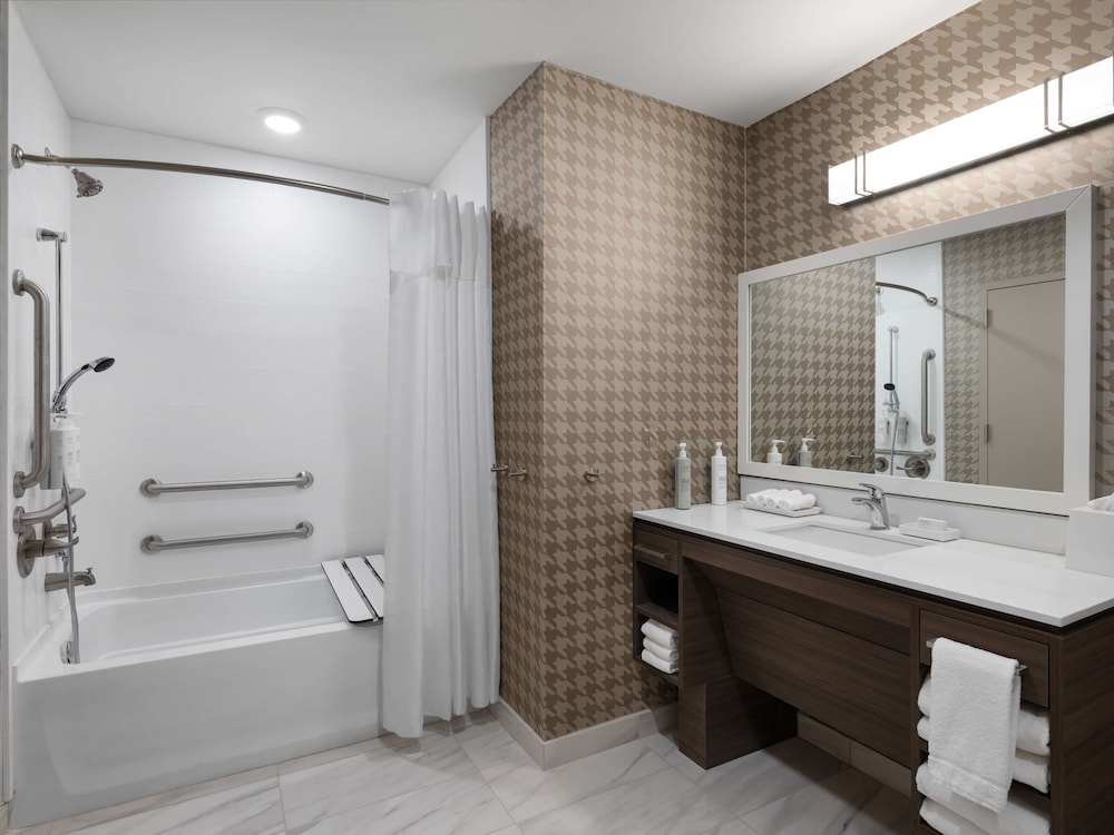 Home2 Suites by Hilton Brownsburg - photo 23