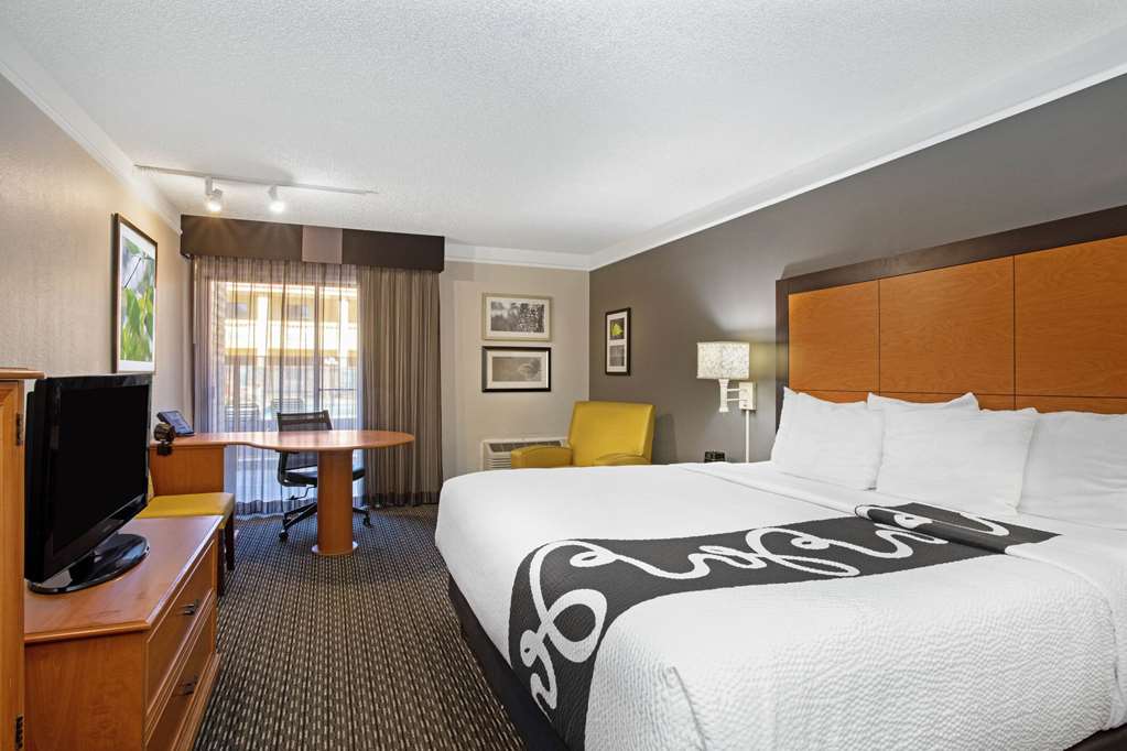La Quinta Inn by Wyndham Tucson East - photo 11