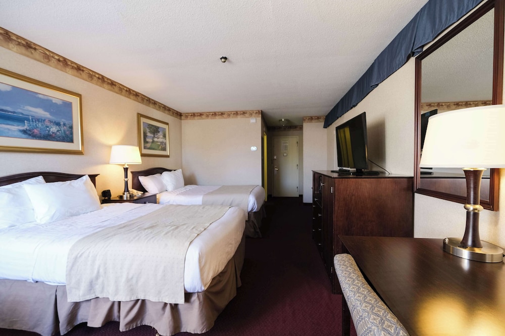 Fireside Inn & Suites Portland - photo 46