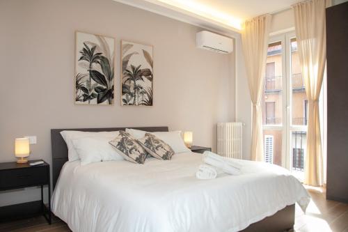 Luxury San Siro Apartment 5 min Metro Balcony & Fast WiFi — 4-Star Luxury Hotel in Milan, Italy