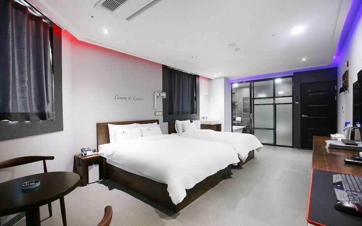 Jincheon Lou Hotel in Chinch'on, South Korea