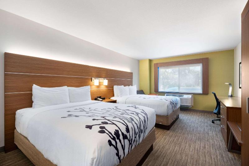Sleep Inn & Suites Tempe ASU Campus - photo 42