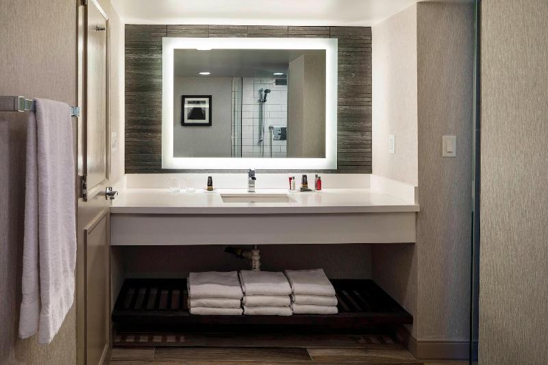 Boston Marriott Newton - photo 183