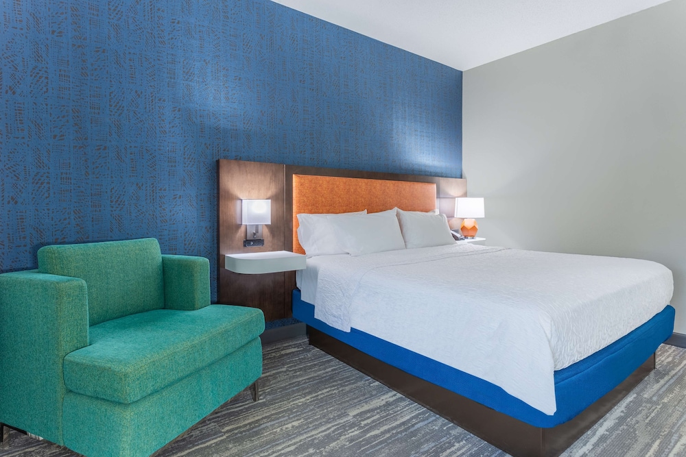 Hampton Inn Sioux Falls - photo 15