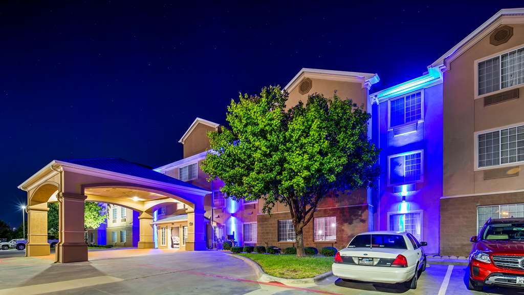 Best Western Plus Cutting Horse Inn & Suites - photo 9