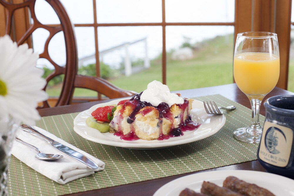 Wolf Cove Inn - photo 60