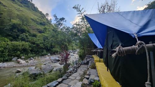 Hobo Rivercamp in Almora, India