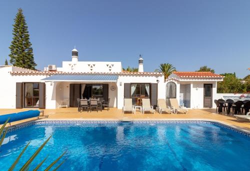Casa Santa Barbara — 4-Star Luxury Hotel in Carvoeiro, Portugal