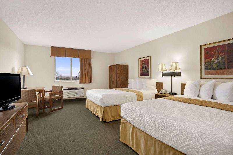 Days Inn by Wyndham Rapid City - photo 6