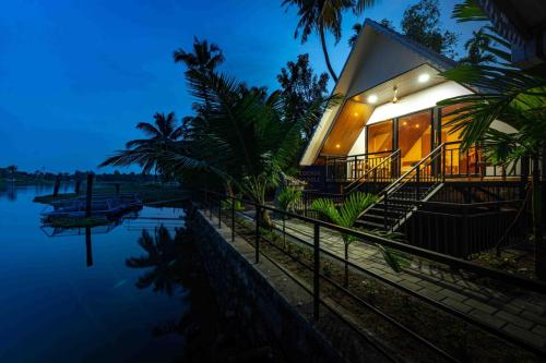 Liara Haven - last minute hotel in Elur