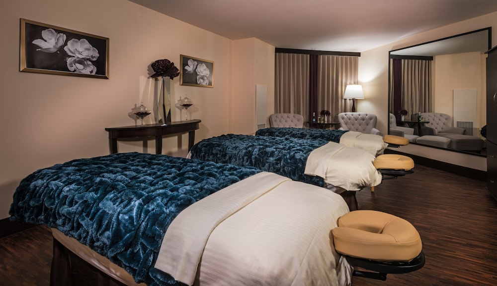 Harrah s Las Vegas A Caesars Rewards Destination - photo 56