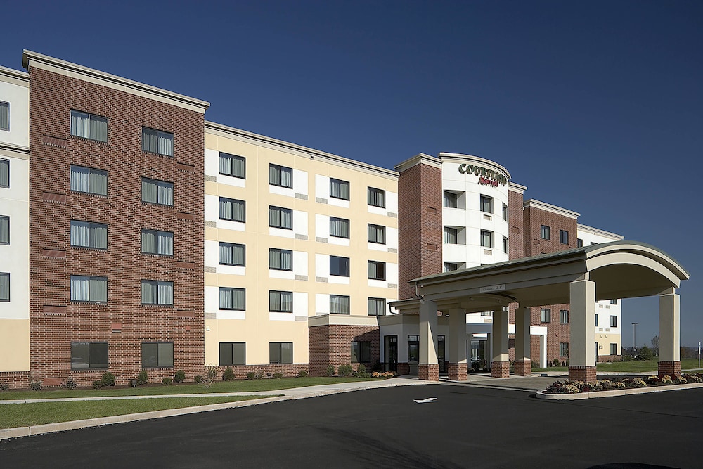 Courtyard by Marriott Philadelphia Valley Forge Collegeville pet-friendly hotel Collegeville