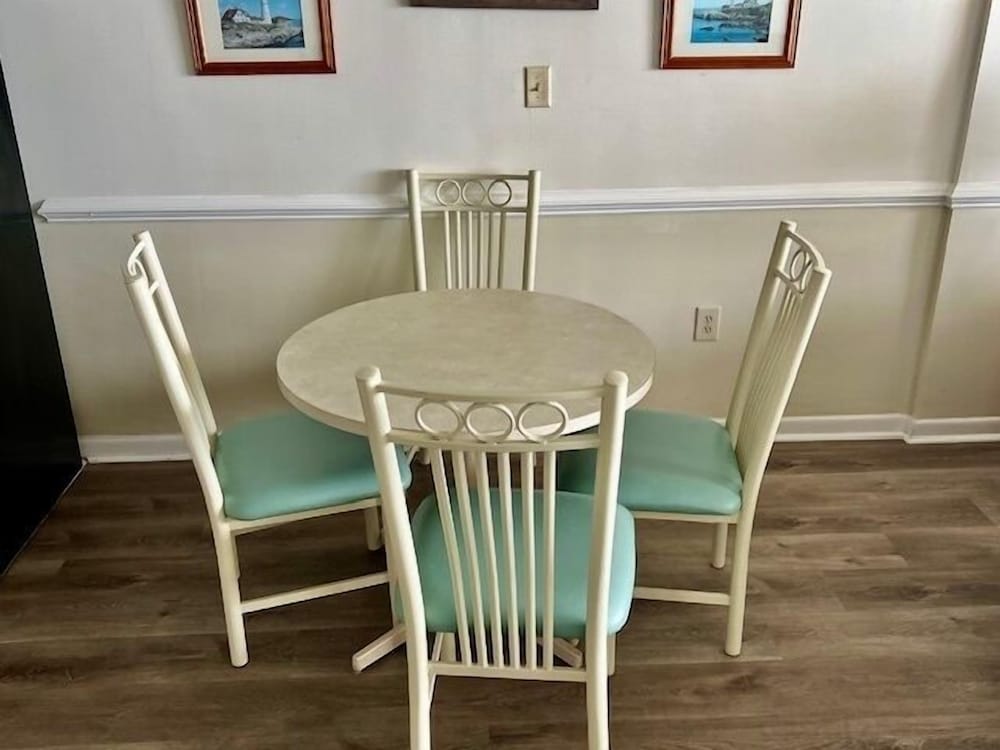 Royal Garden Resort 403 1 Bedroom Condo by RedAwning - photo 15