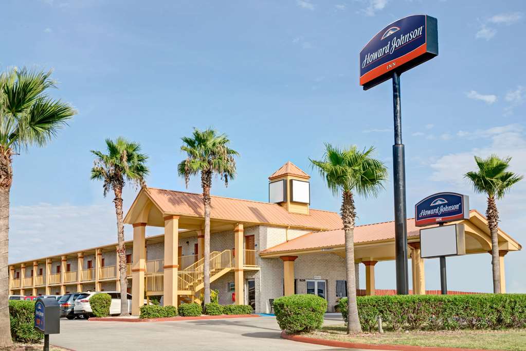 Howard Johnson by Wyndham Galveston — hotel in Galveston