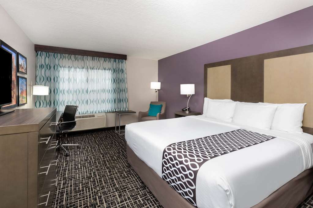 La Quinta Inn & Suites by Wyndham Kanab - photo 30